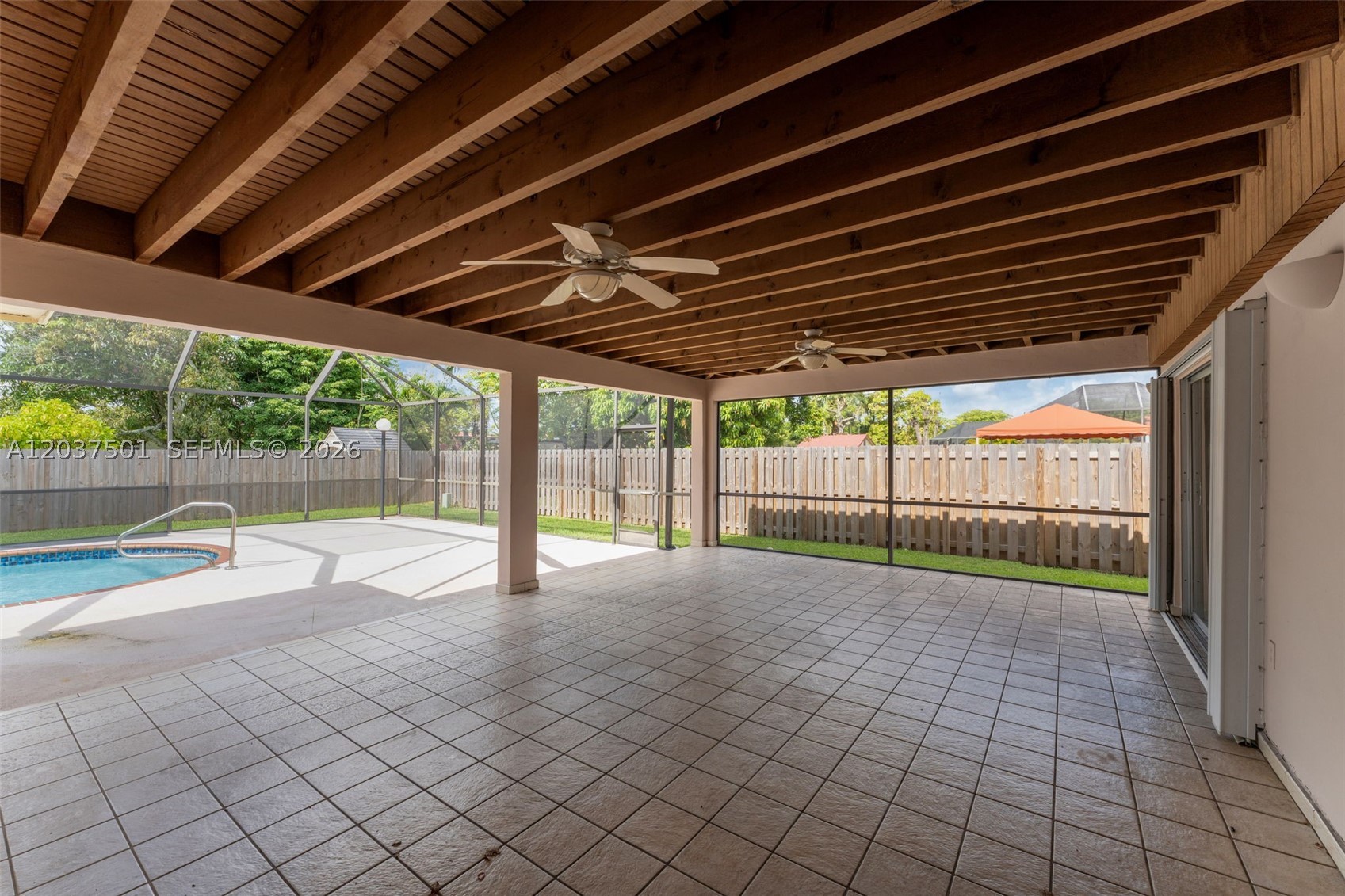 FAIRFIELD MANORS - Residential