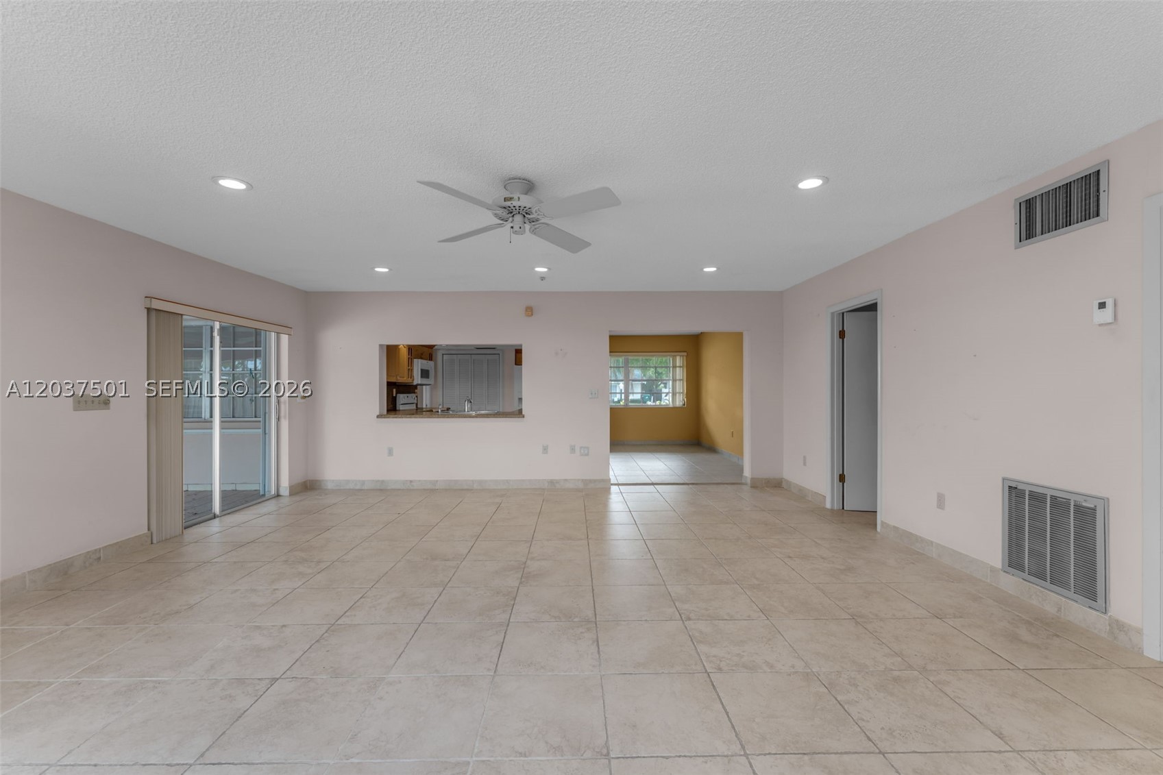 FAIRFIELD MANORS - Residential
