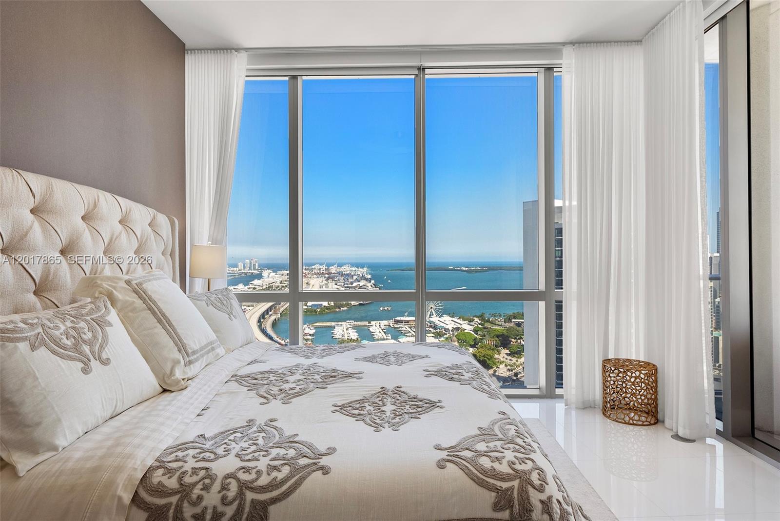 PARAMOUNT MIAMI WORLDCENT - Residential