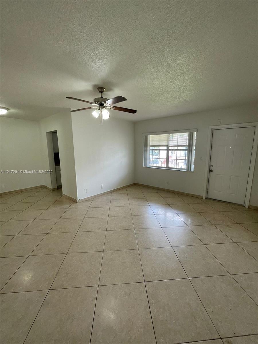 DELL MANOR CONDO - Residential Lease