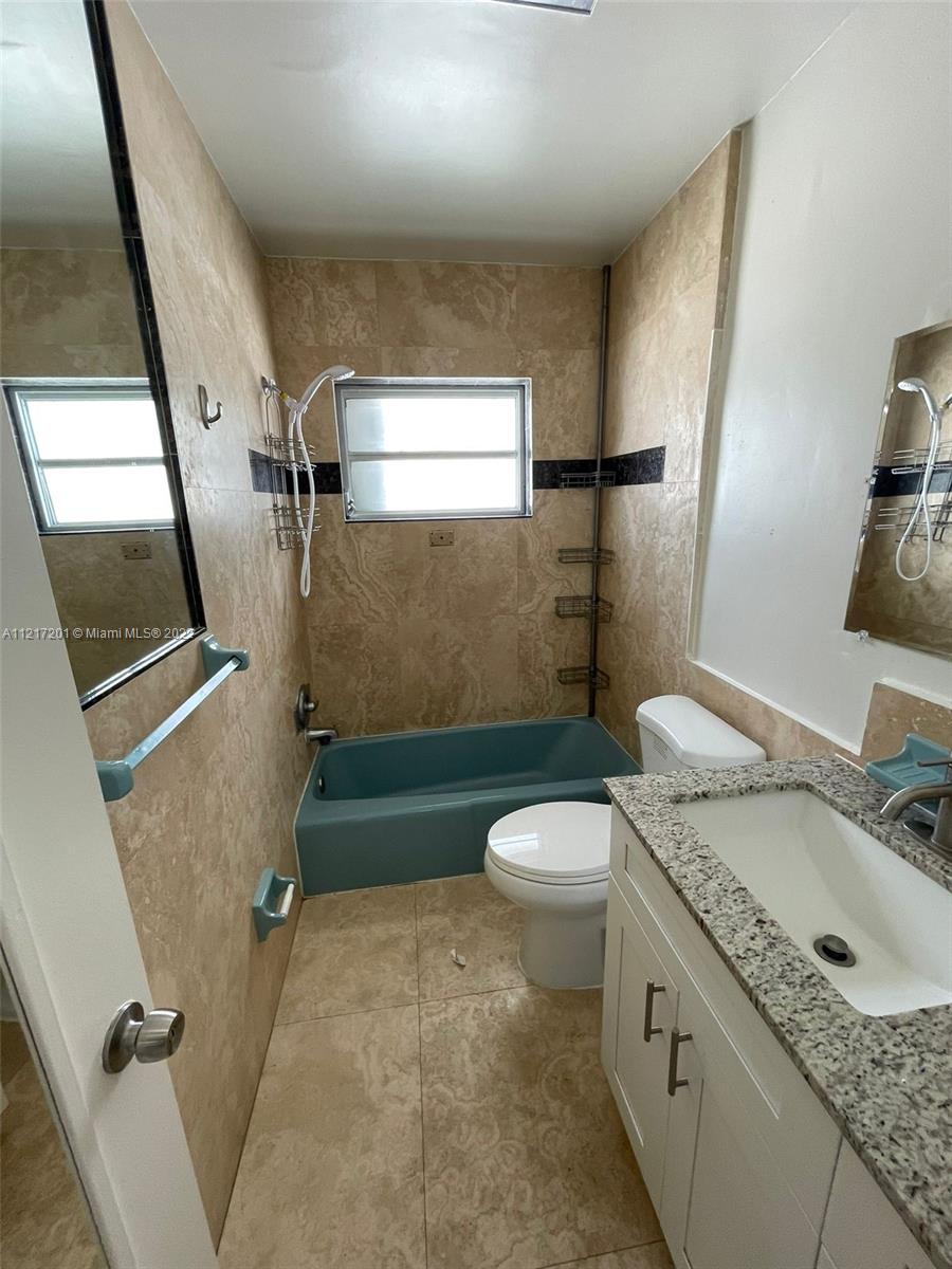 DELL MANOR CONDO - Residential Lease