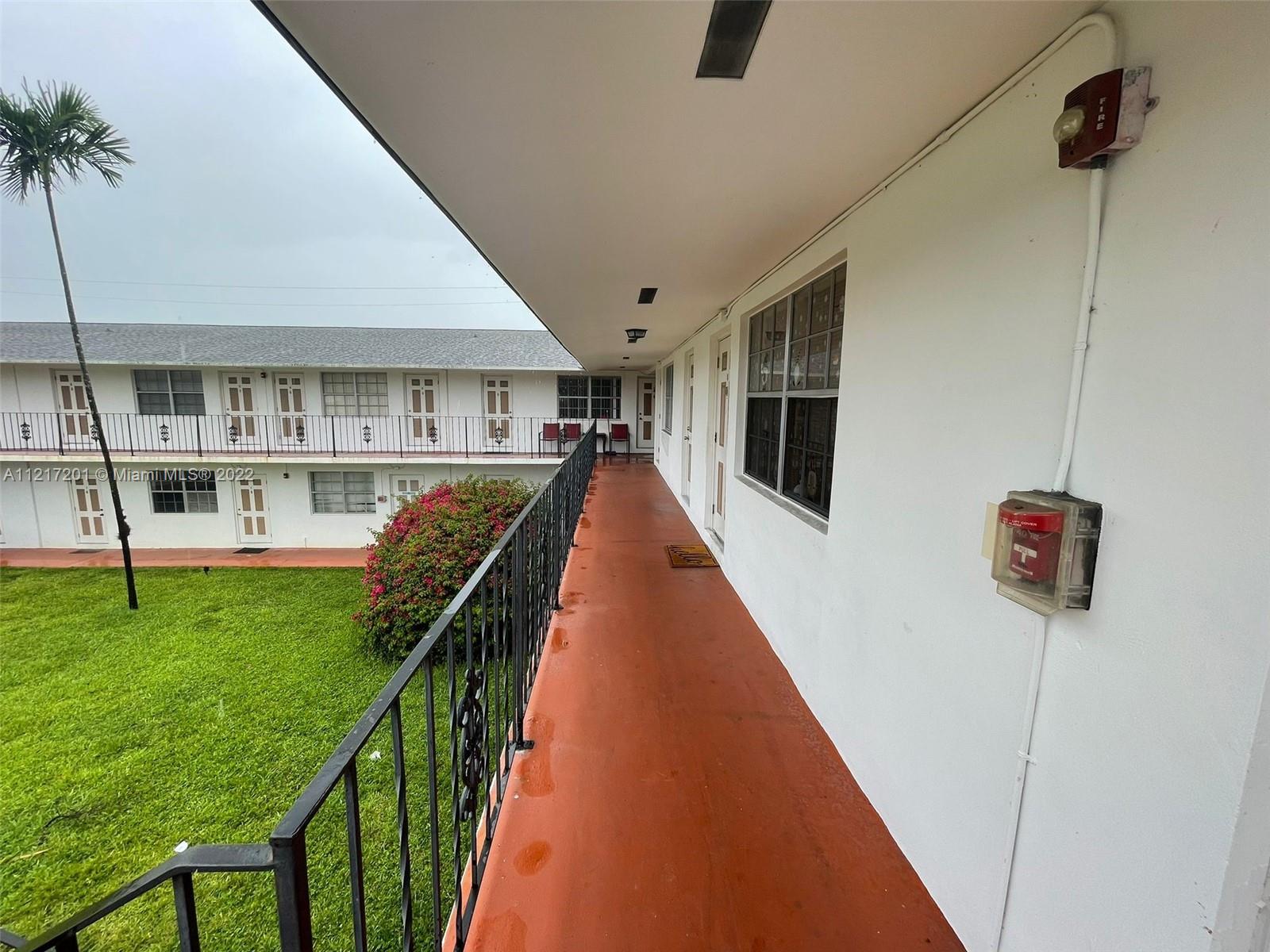 DELL MANOR CONDO - Residential Lease