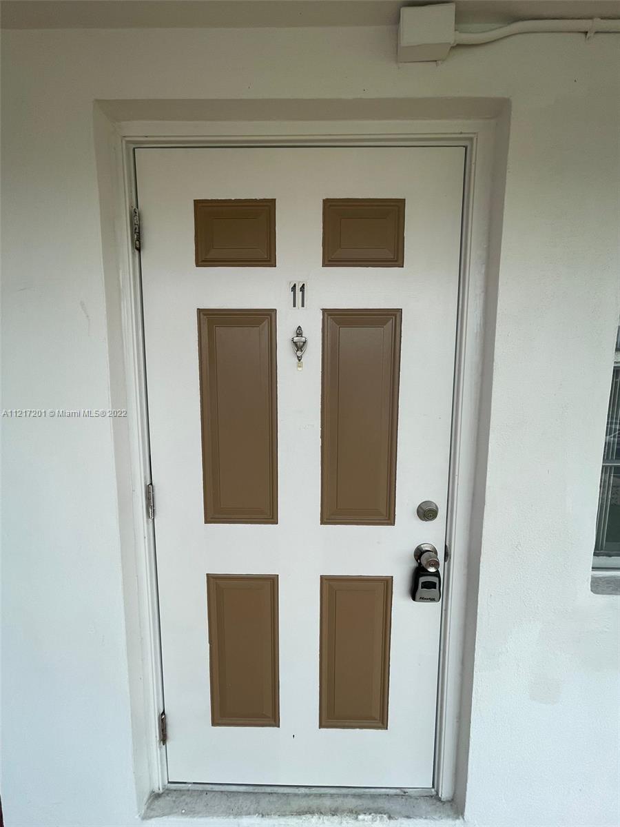 DELL MANOR CONDO - Residential Lease