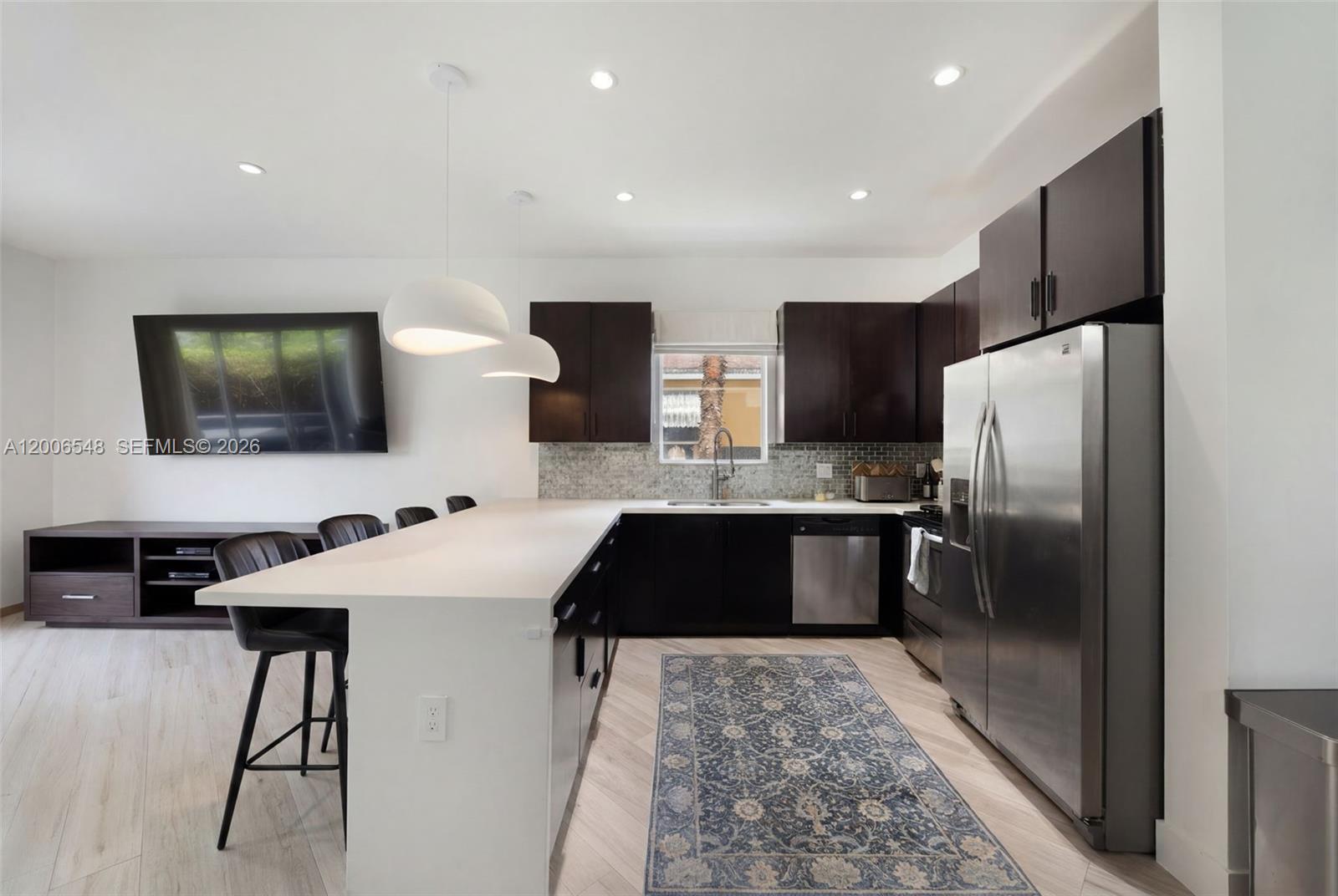 SOUTH BAY ESTATES - Residential