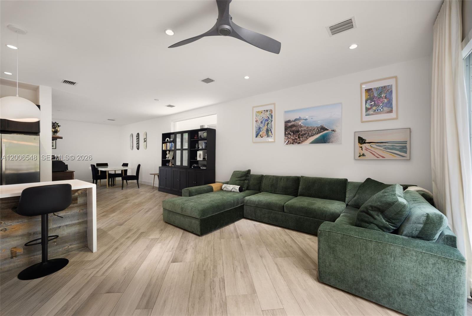 SOUTH BAY ESTATES - Residential