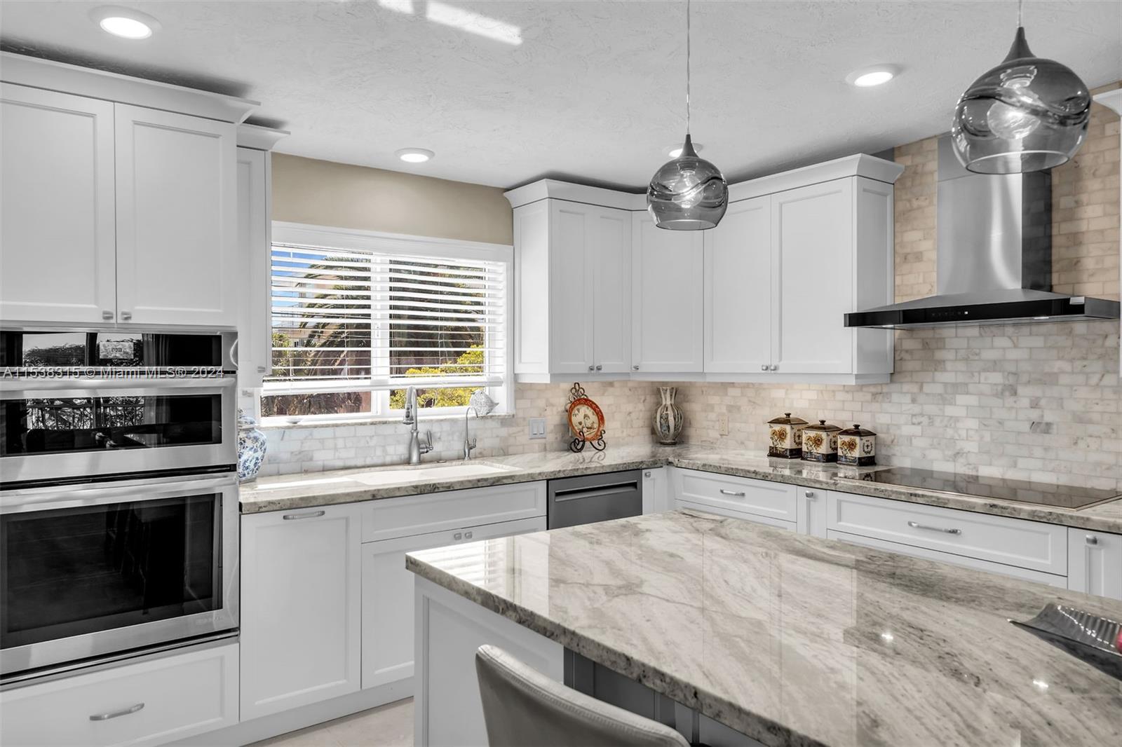 PLANTATION KEY COLONY REV - Residential
