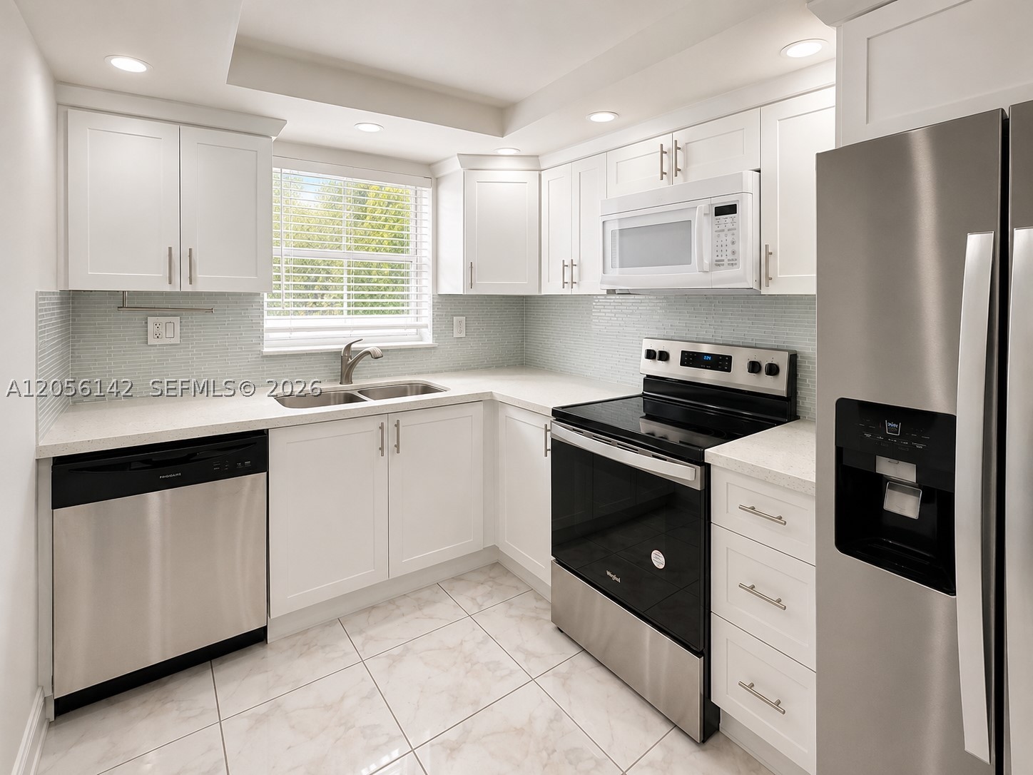 HARBOUR CLUB VILLAS CONDO - Residential Lease