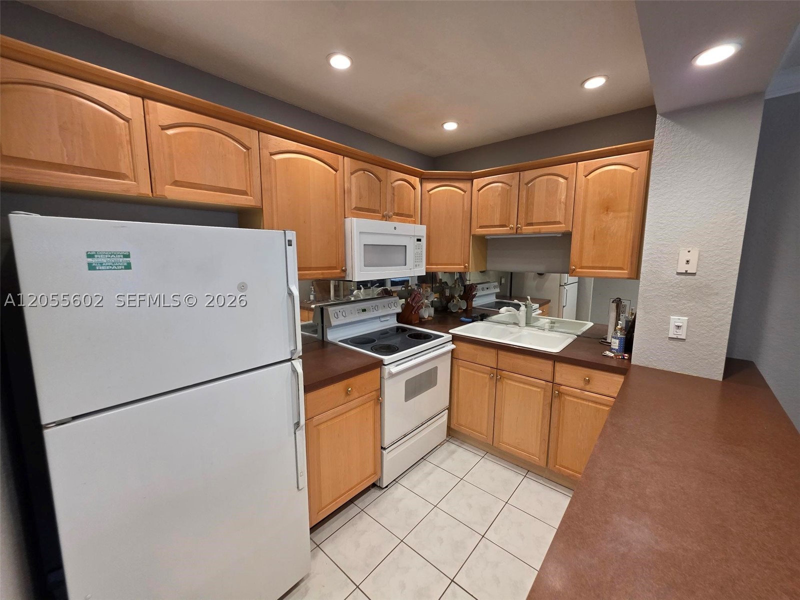 MAYFAIR APT CO-OP - Residential Lease