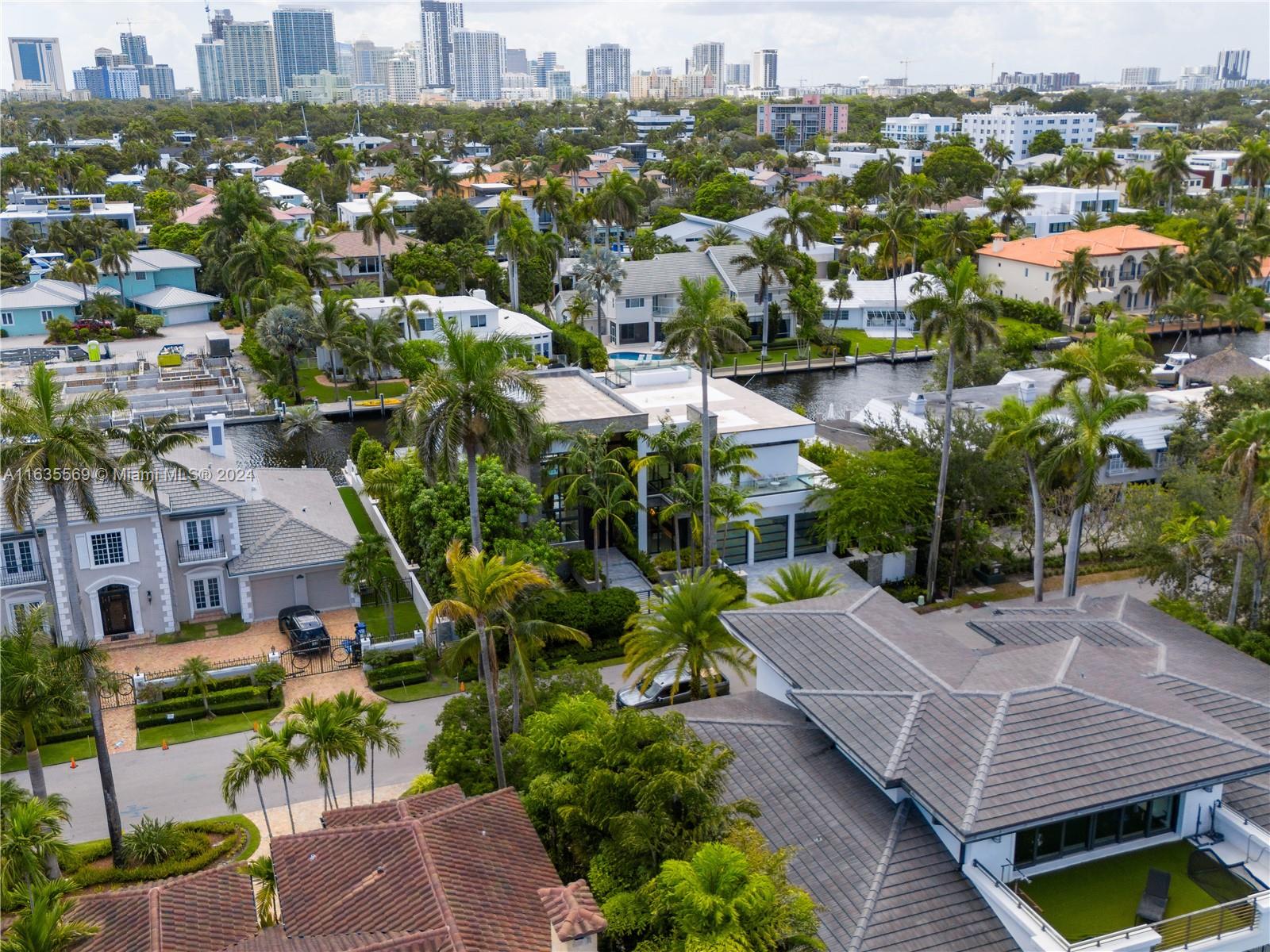 CORAL ISLES - Residential
