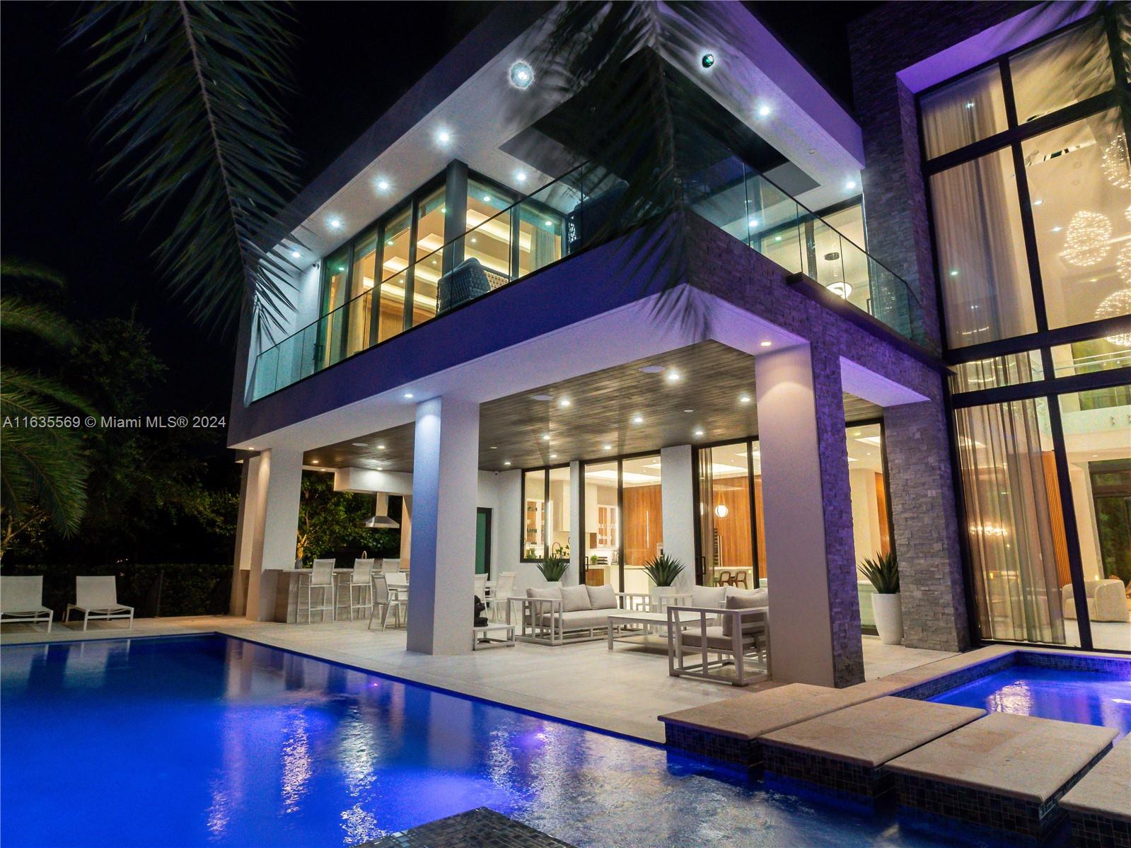 CORAL ISLES - Residential
