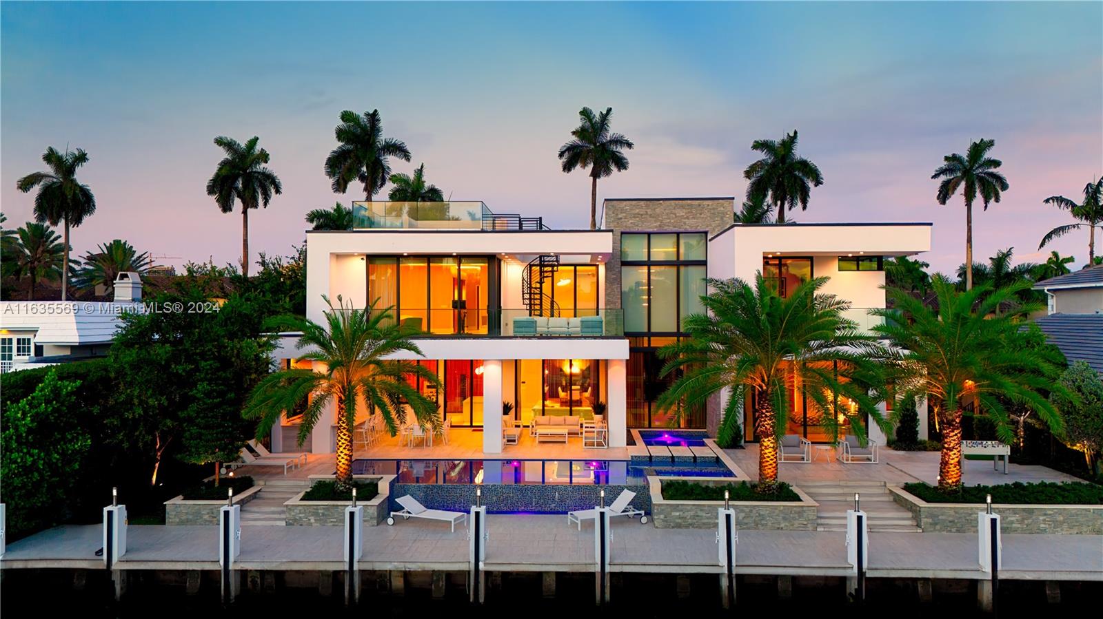 CORAL ISLES - Residential
