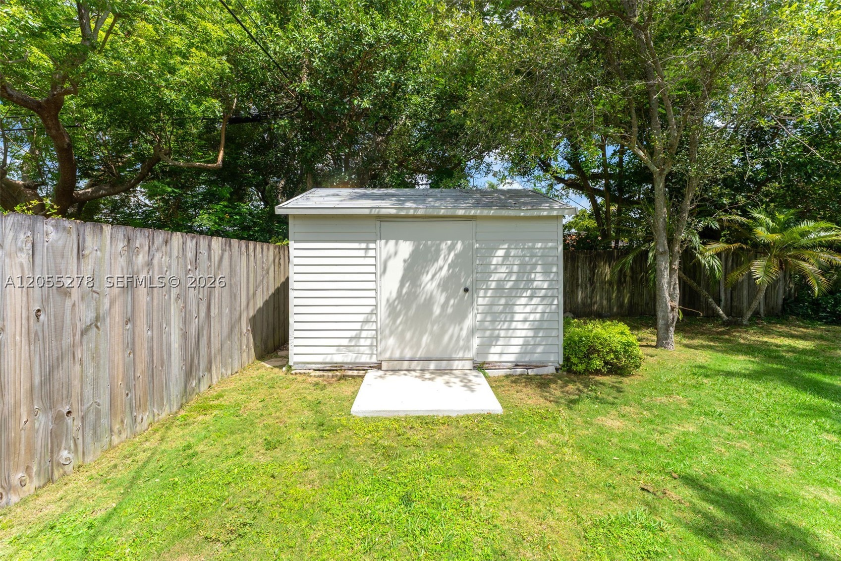 WHISPERING PINES ESTATES - Residential Lease