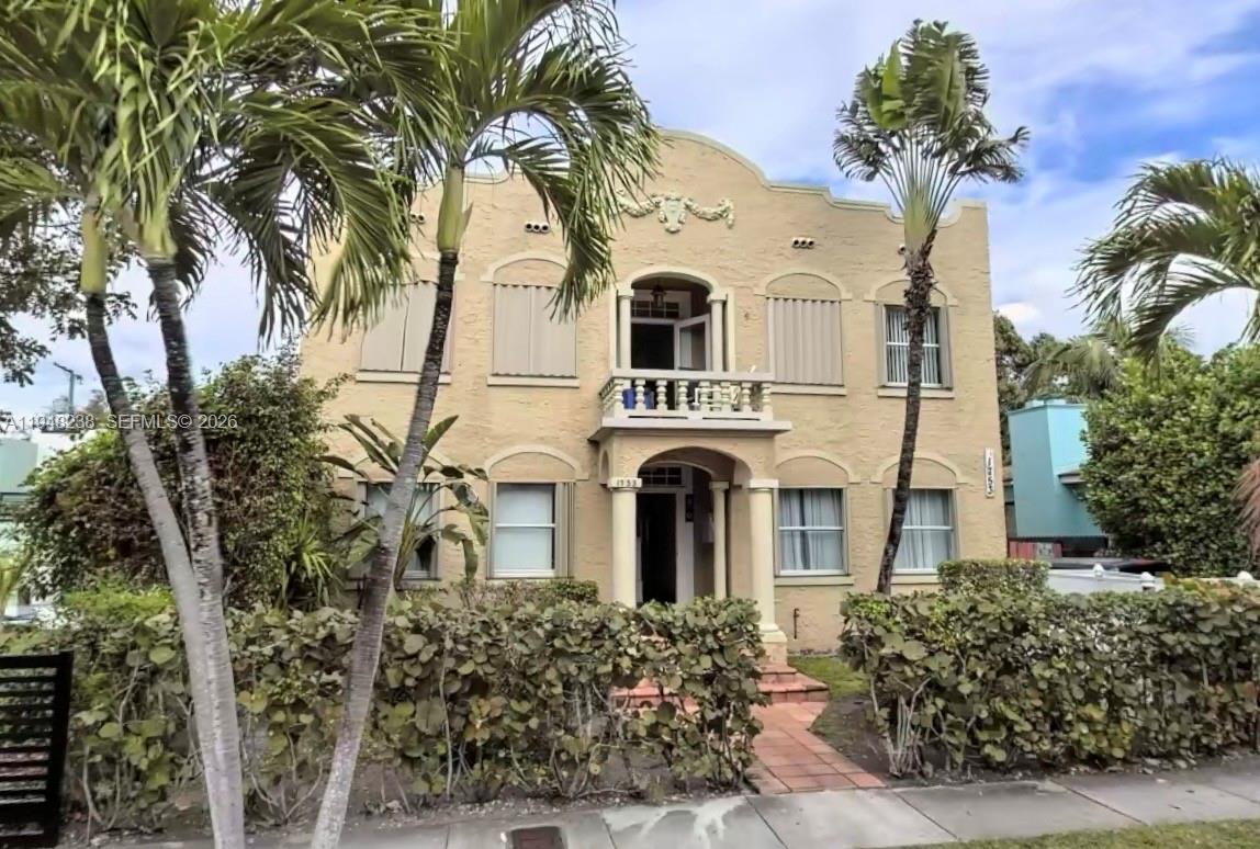 ASHLEY B CONDO - Residential