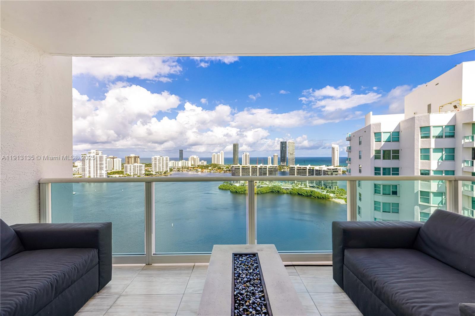 THE PENINSULA II CONDO - Residential