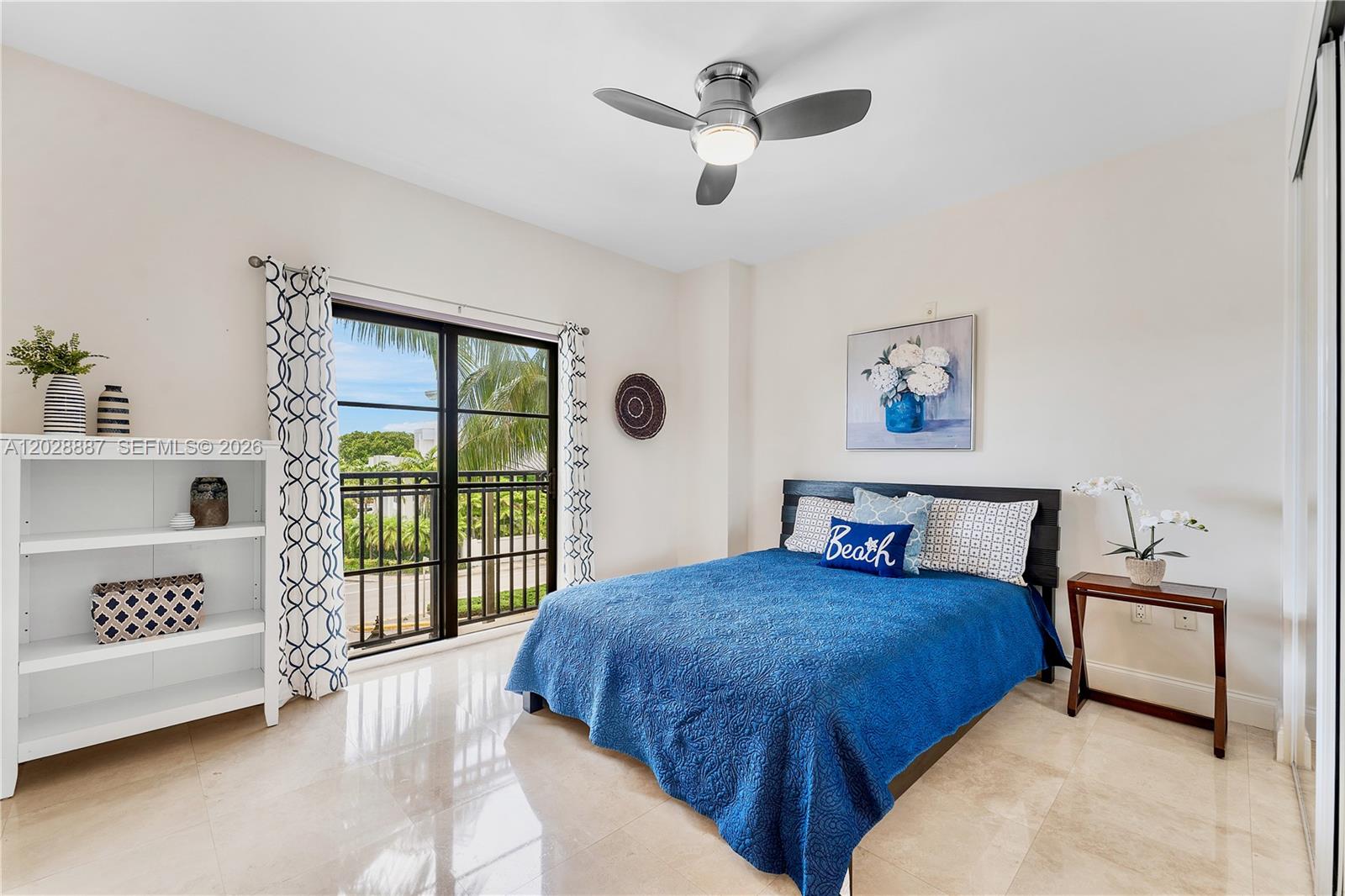 FOUNTAINS ON OCEAN - Residential