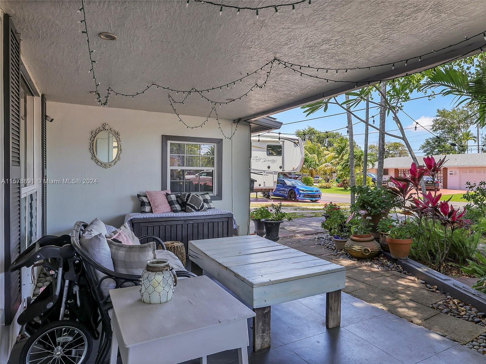 MIRAMAR ISLES SEC 1 - Residential