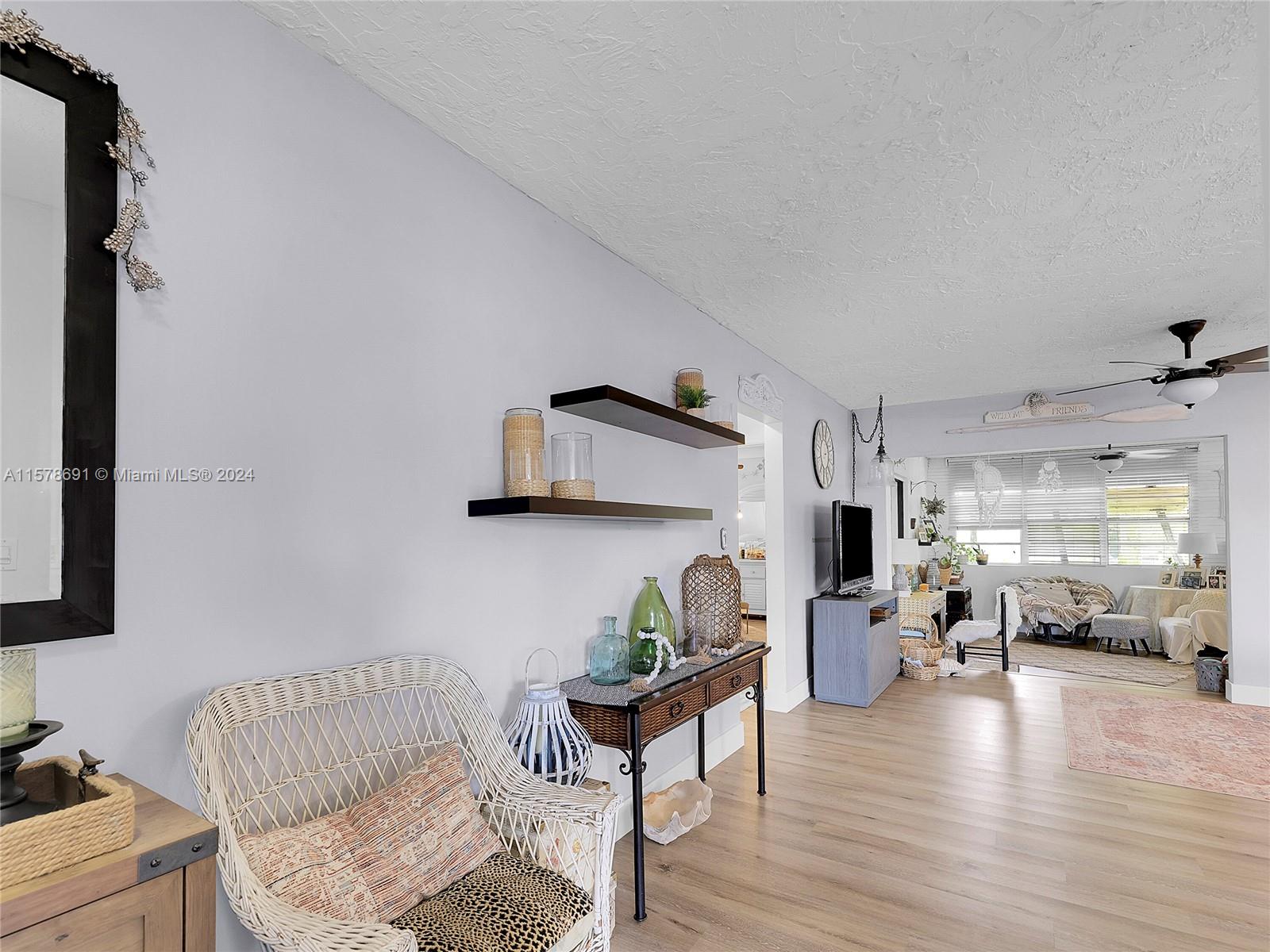 MIRAMAR ISLES SEC 1 - Residential