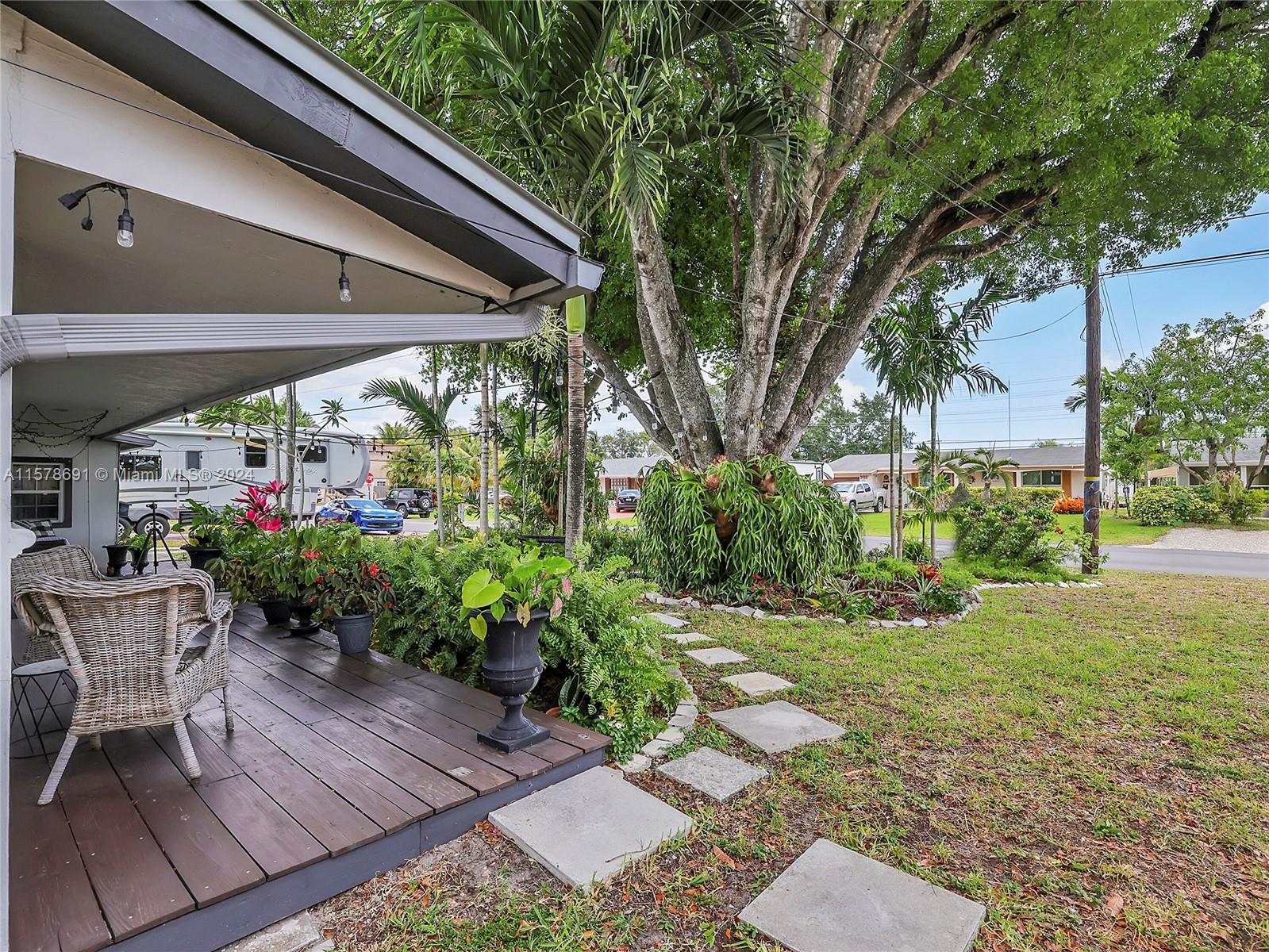MIRAMAR ISLES SEC 1 - Residential