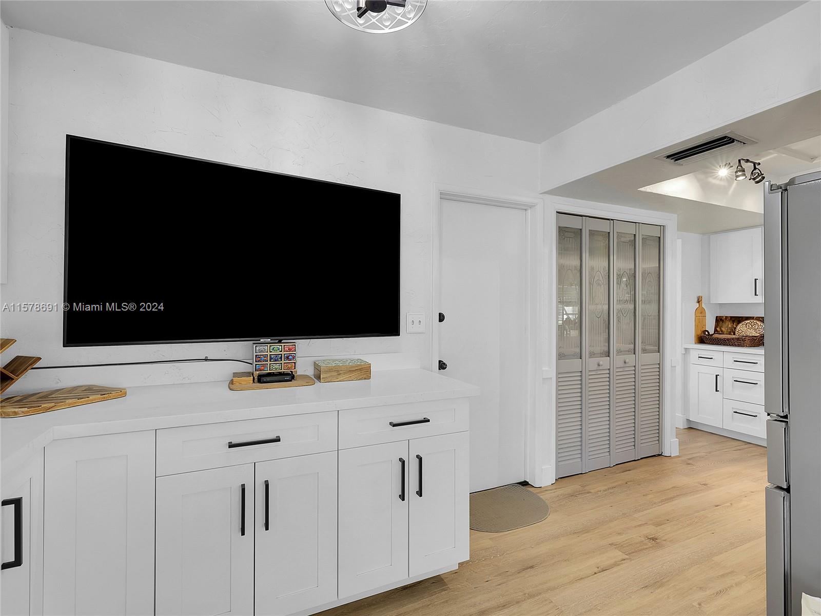 MIRAMAR ISLES SEC 1 - Residential