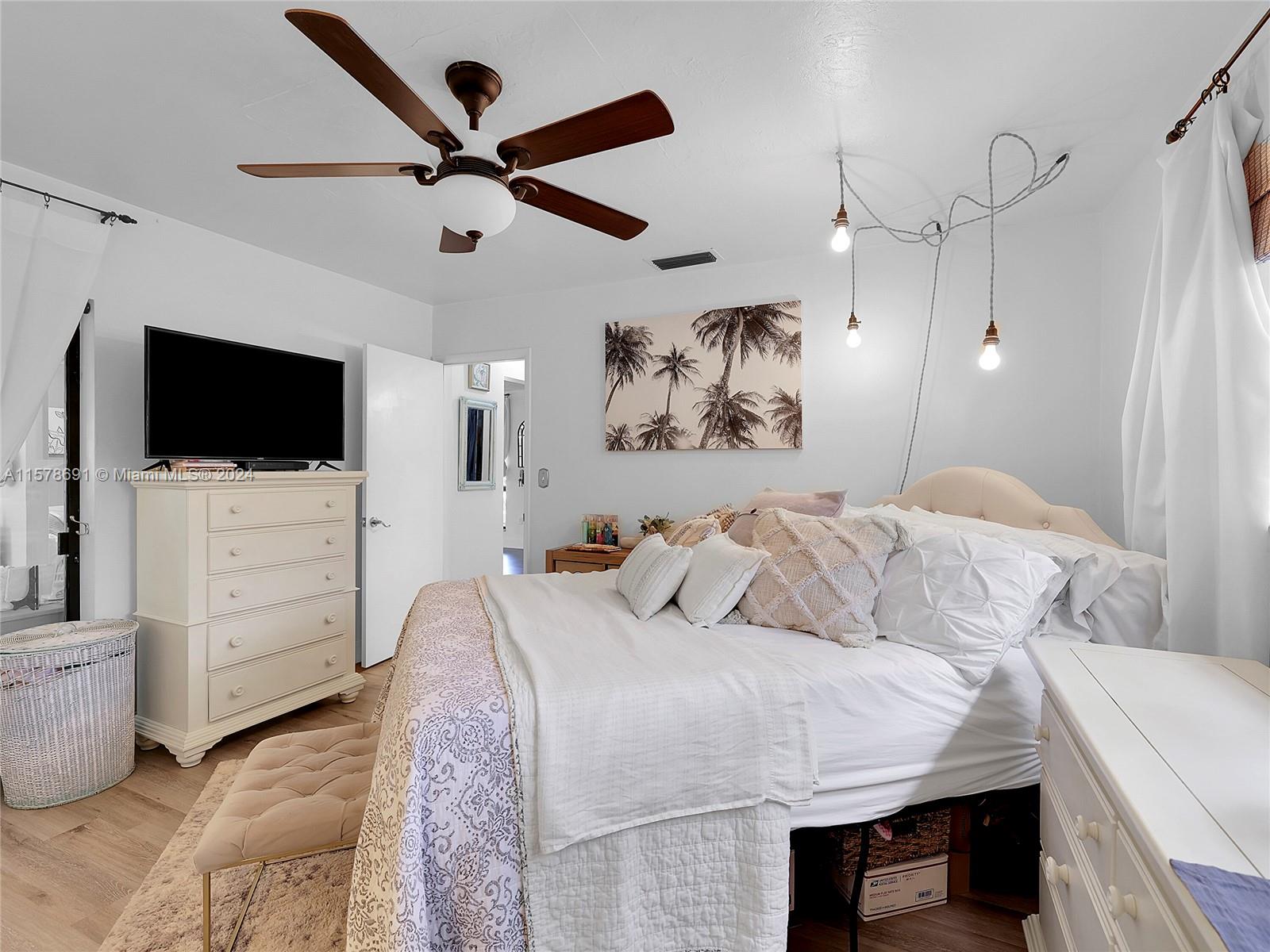 MIRAMAR ISLES SEC 1 - Residential