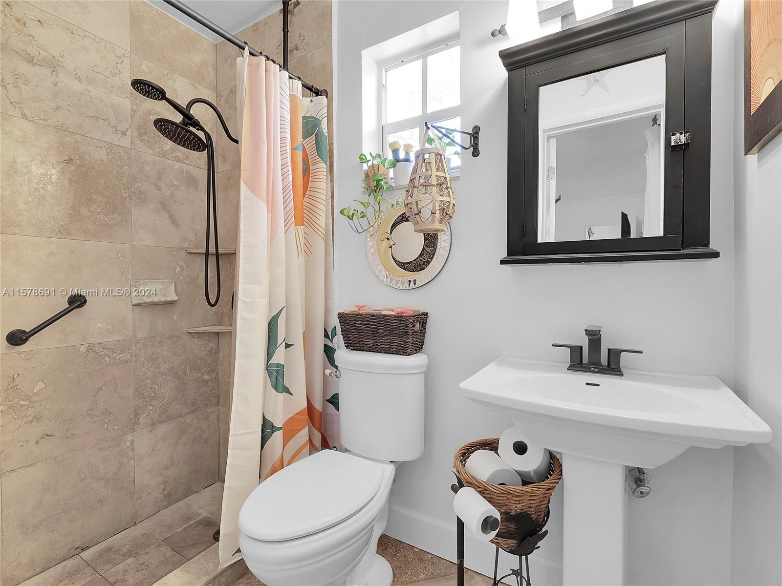 MIRAMAR ISLES SEC 1 - Residential