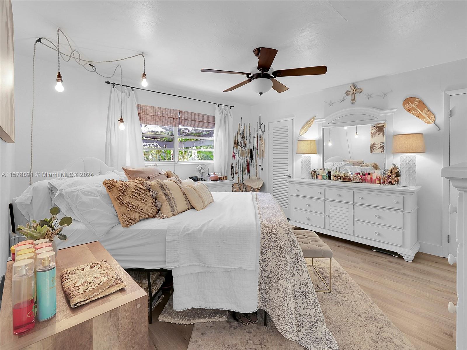 MIRAMAR ISLES SEC 1 - Residential
