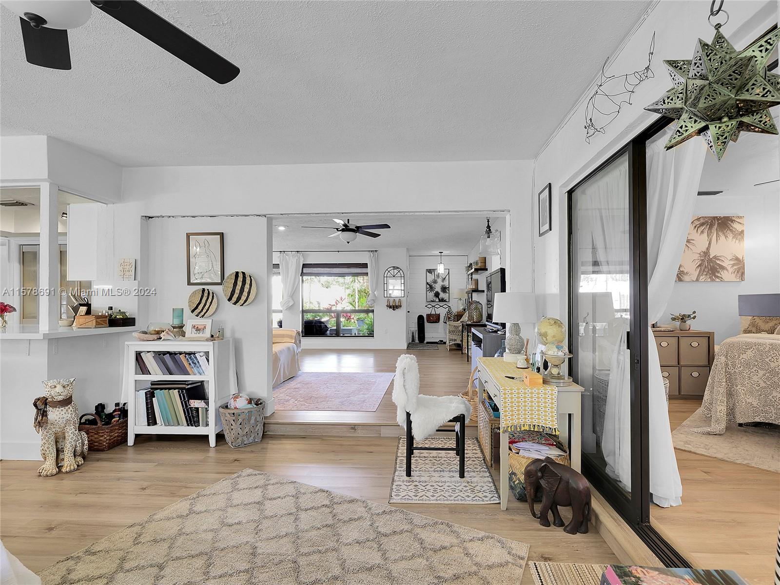 MIRAMAR ISLES SEC 1 - Residential