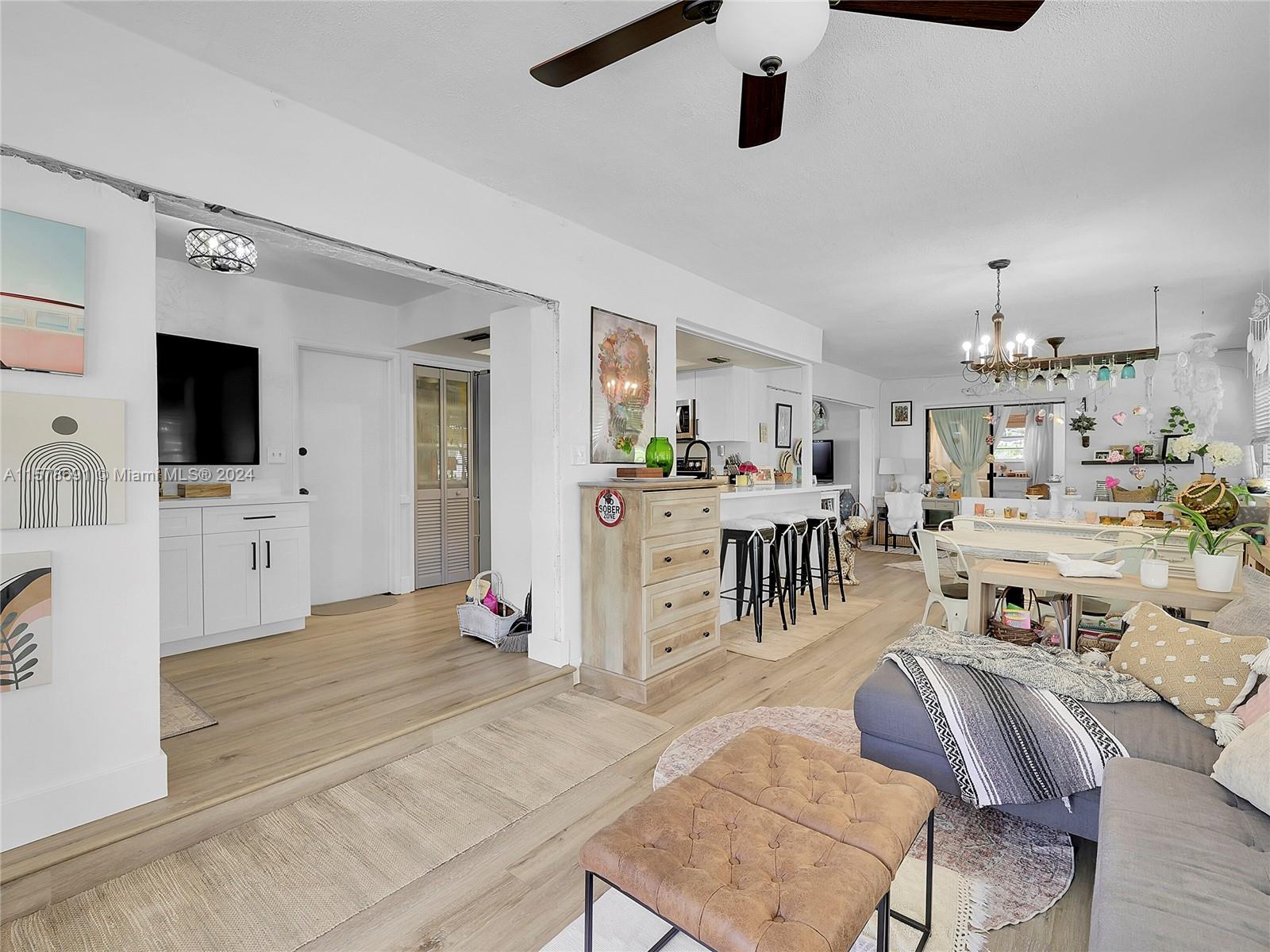 MIRAMAR ISLES SEC 1 - Residential