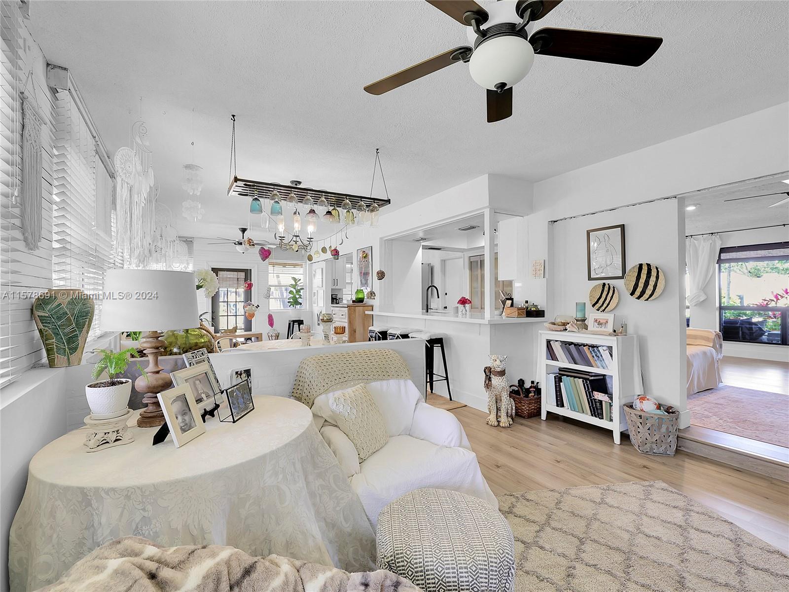 MIRAMAR ISLES SEC 1 - Residential