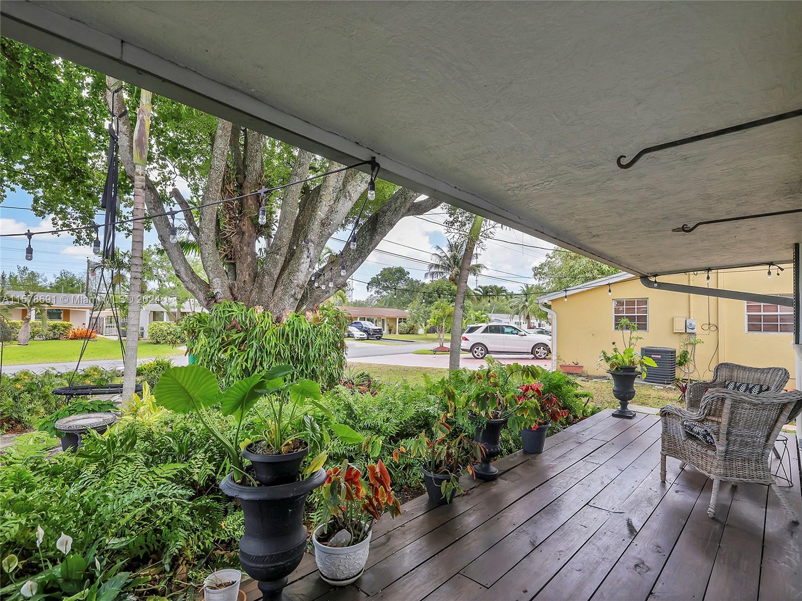 MIRAMAR ISLES SEC 1 - Residential