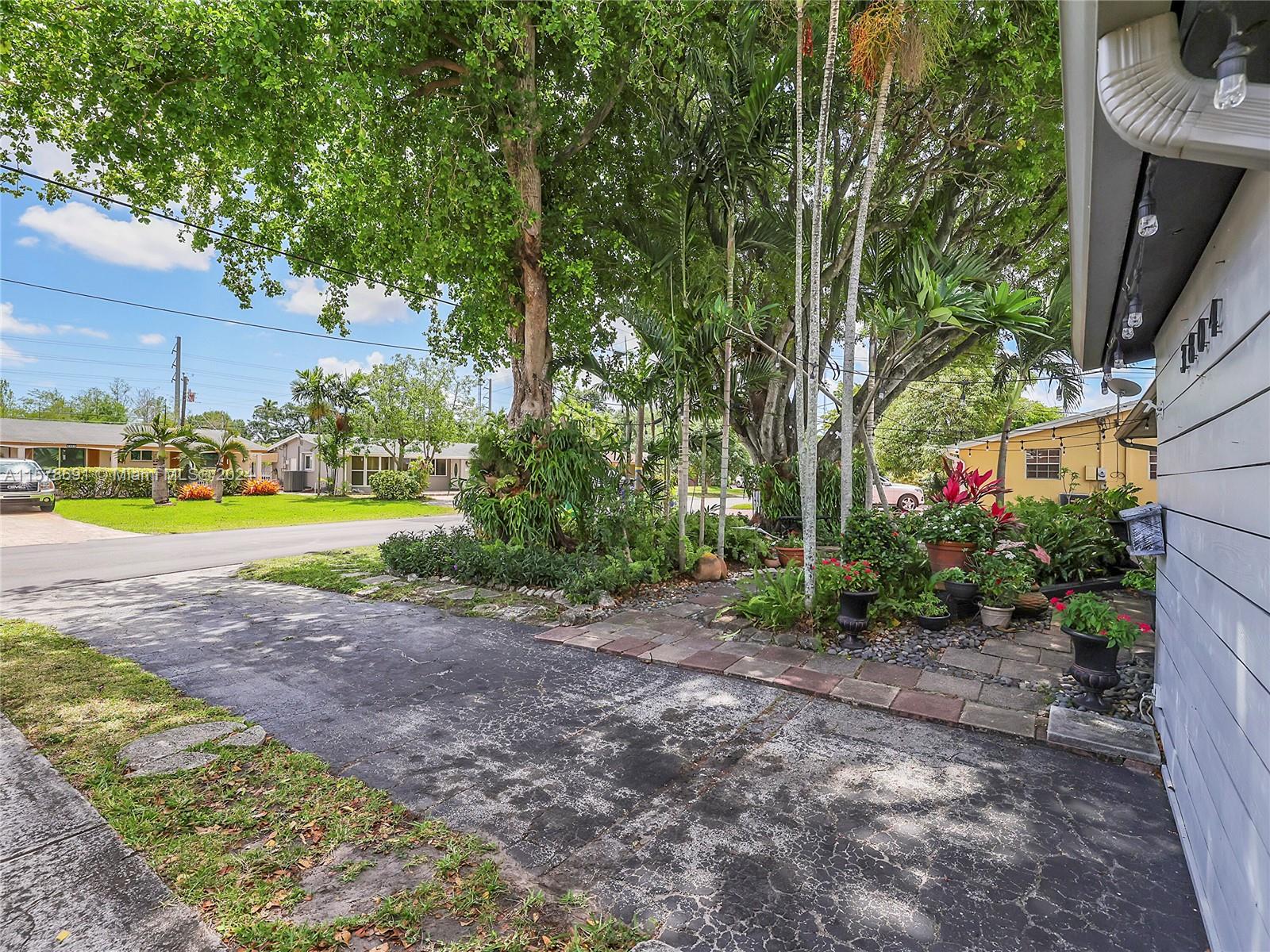MIRAMAR ISLES SEC 1 - Residential