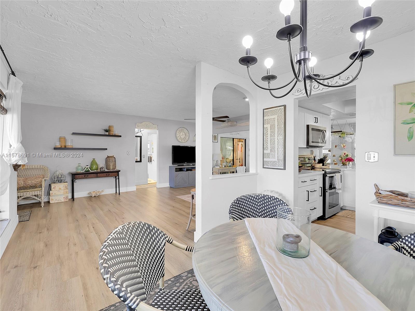 MIRAMAR ISLES SEC 1 - Residential