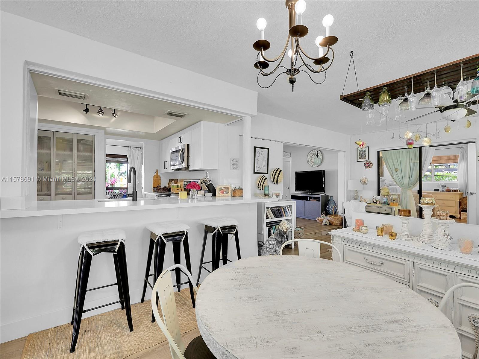 MIRAMAR ISLES SEC 1 - Residential