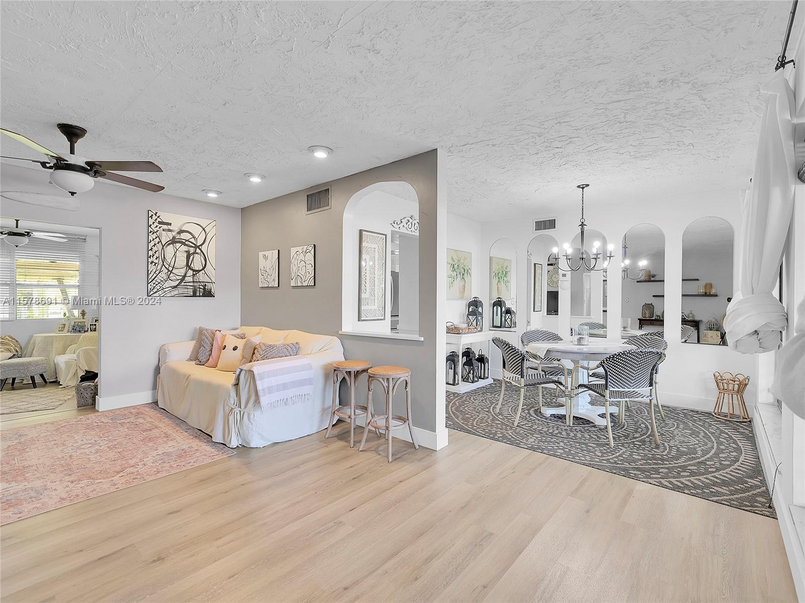 MIRAMAR ISLES SEC 1 - Residential