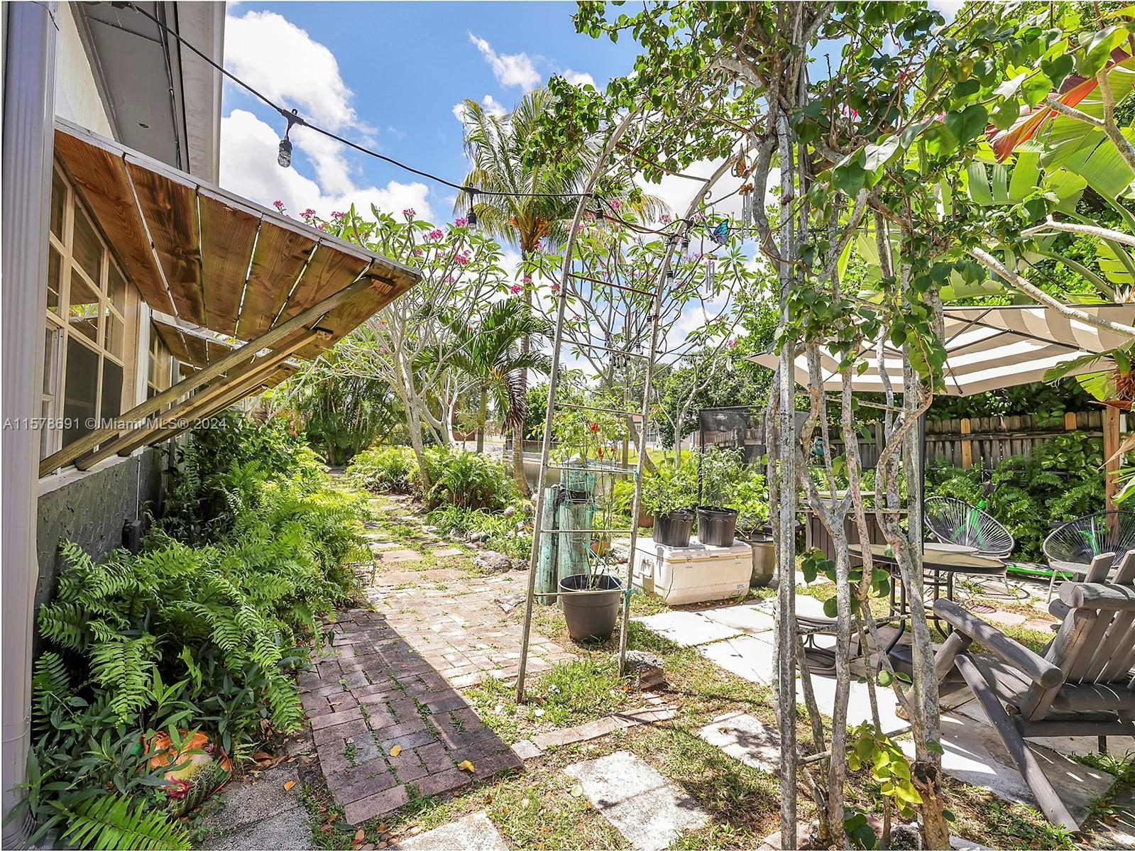 MIRAMAR ISLES SEC 1 - Residential