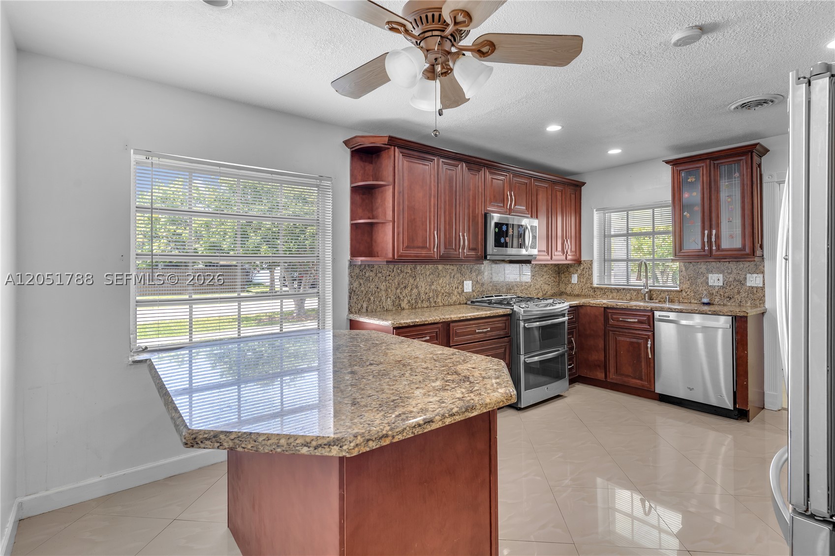 PALMETTO COUNTRY CLUB EST - Residential