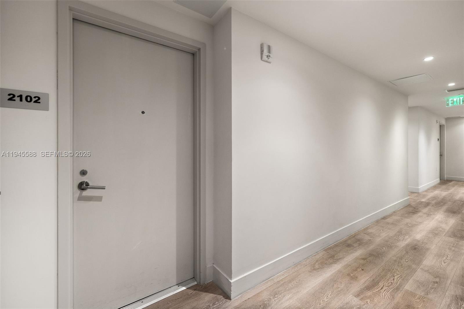 This project operates under a co-ownership model with eight owners per unit, ideal for buyers seeking a fully managed, ready-to-use property in Brickell with predictable returns. Each investor acquires a 1/8 fractional ownership alongside seven other owners, with the purchase price, expenses, and maintenance costs divided proportionally. All owners are listed on the property title through a master holding company, ensuring legal security and transparency. The developer is also one of the owners and manages the entire operation—including reservations, cleaning, maintenance, and day-to-day management—so investors are completely hands-off. Each share includes 45 days of use per year, which can be fully used, partially used and partially rented, or entirely rented to generate income. The project offers guaranteed rental income regardless of actual occupancy, providing financial stability. Pricing varies by season and demand, allowing buyers to select high-demand periods such as December (Art Basel, Christmas, and New Year), March (Ultra Music Festival), June (World Cup), and other peak Miami dates. Overall, this is an ideal solution for those who want a furnished, income-generating property in Brickell with professional management and no operational complexity.