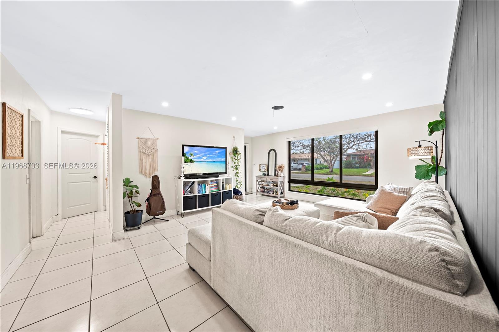 PALM SPRINGS LAKES 5TH AD - Residential