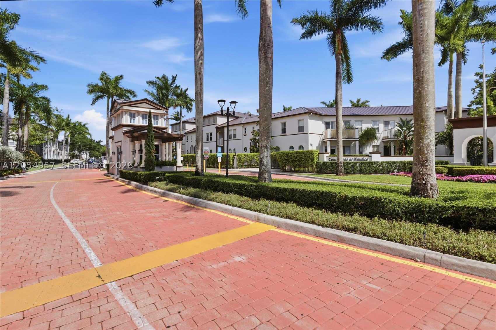 COURTYARDS ONE CONDO - Residential