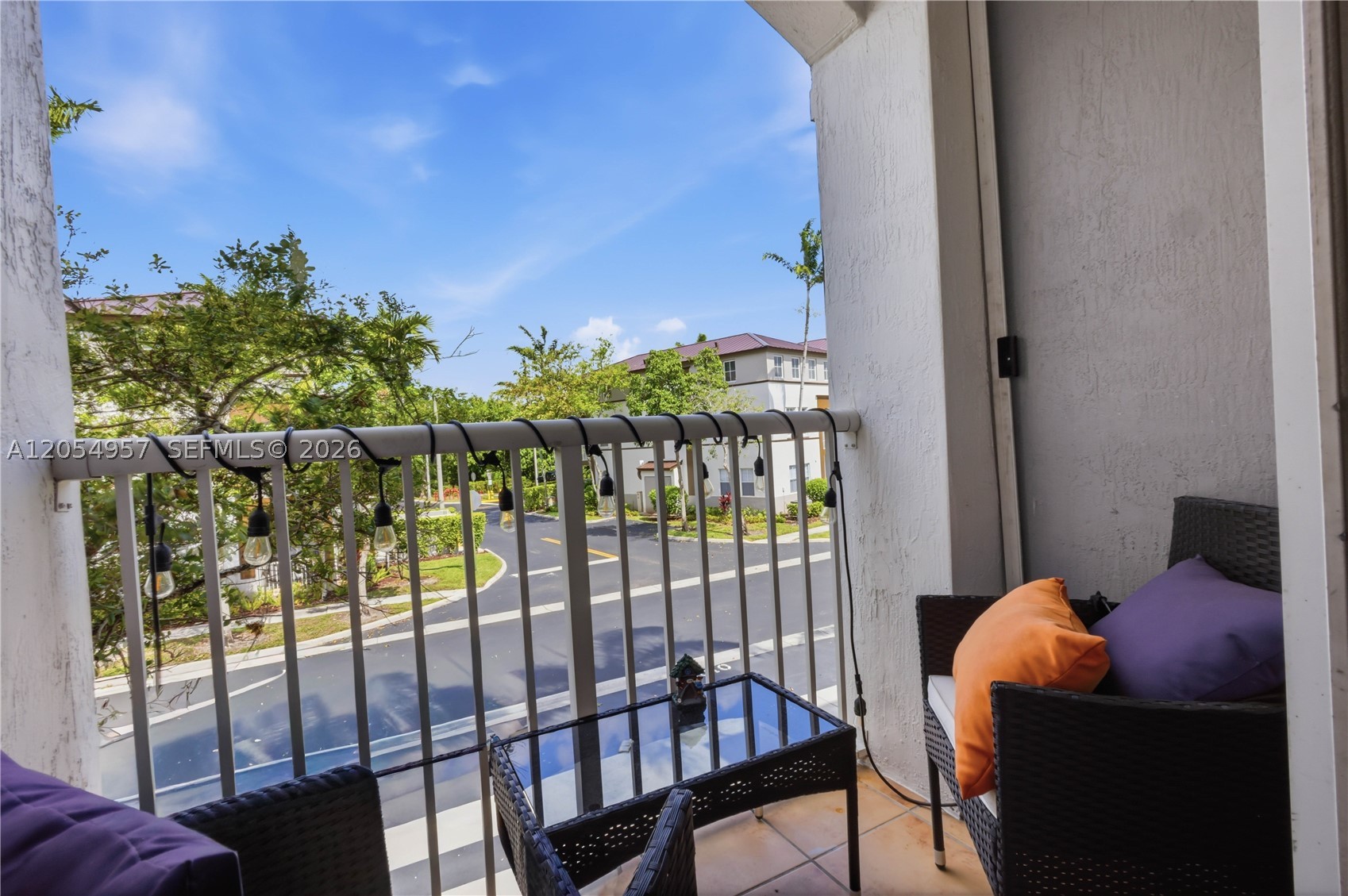 COURTYARDS ONE CONDO - Residential