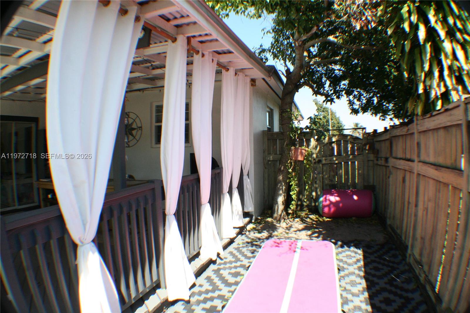 HOLLYWOOD HEIGHTS ESTATES - Residential