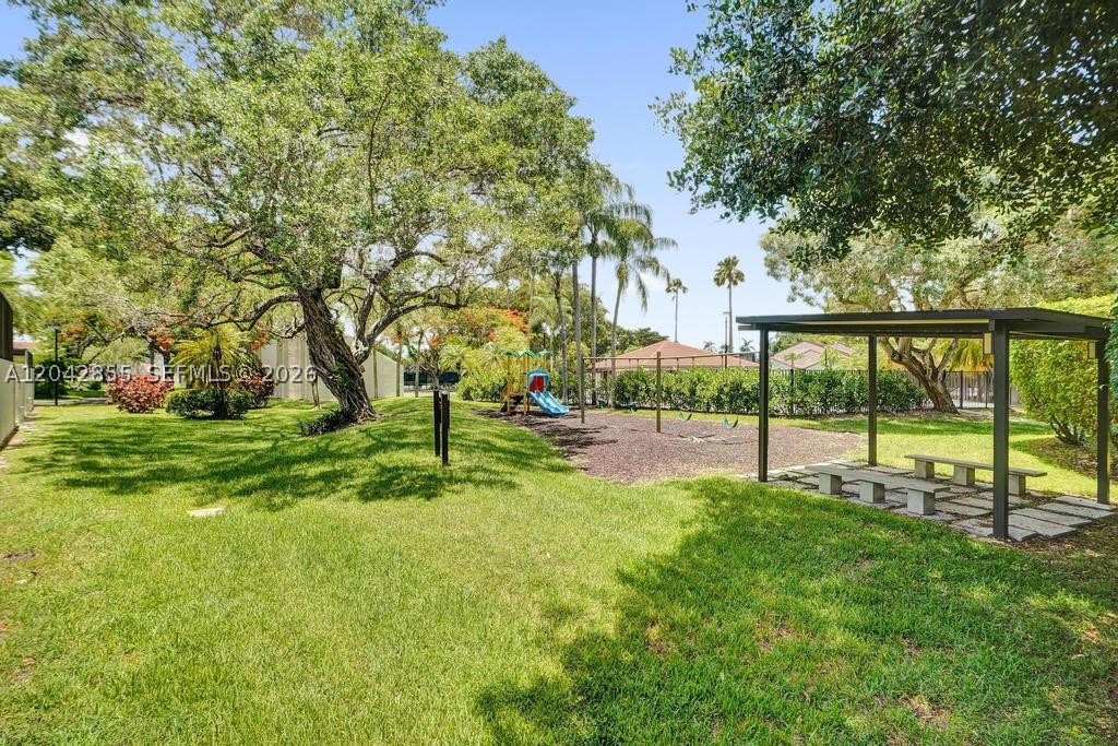 CALUSA POINT - Residential