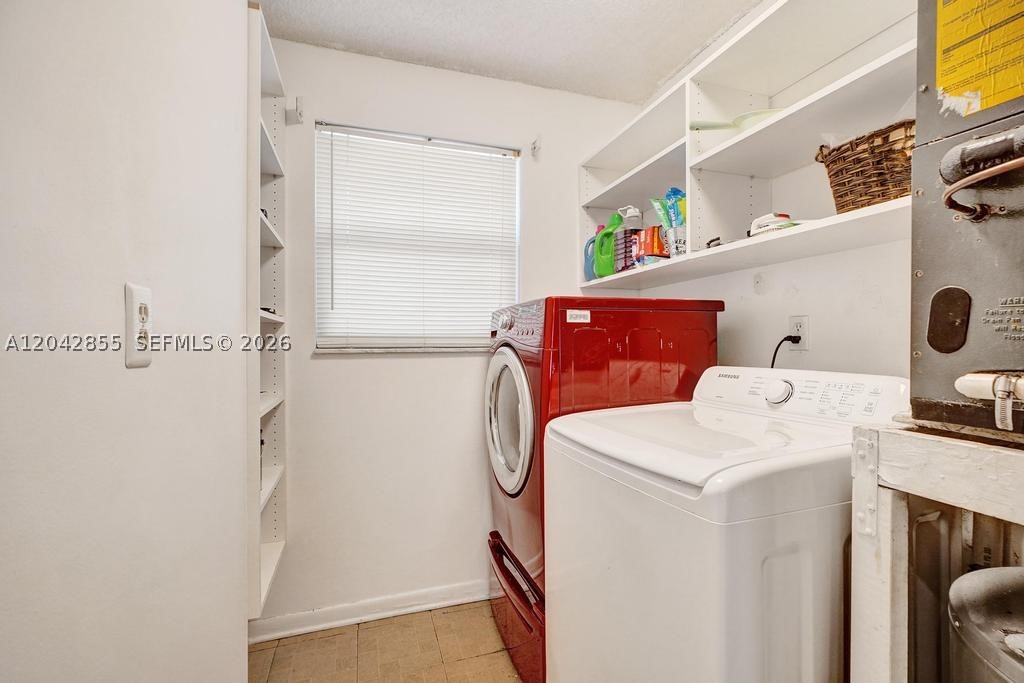 CALUSA POINT - Residential