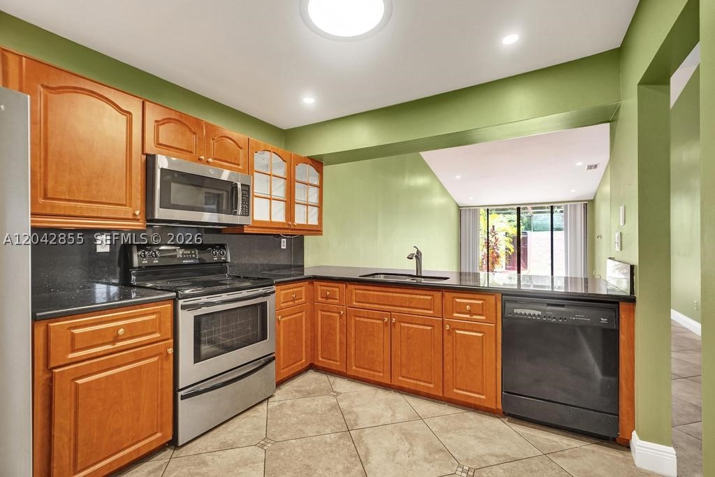CALUSA POINT - Residential