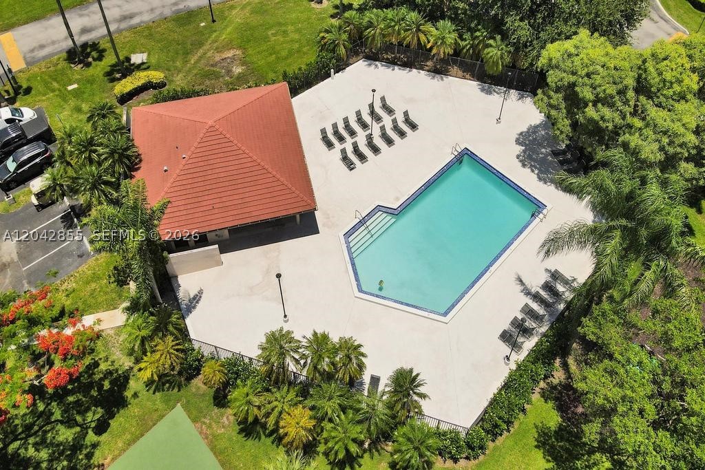 CALUSA POINT - Residential
