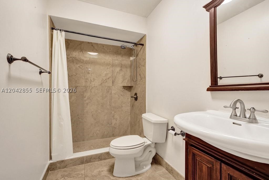 CALUSA POINT - Residential