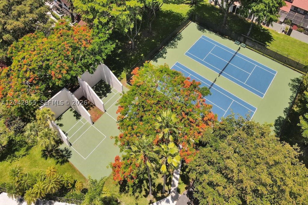 CALUSA POINT - Residential