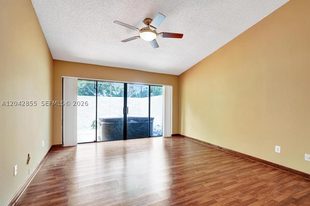 CALUSA POINT - Residential