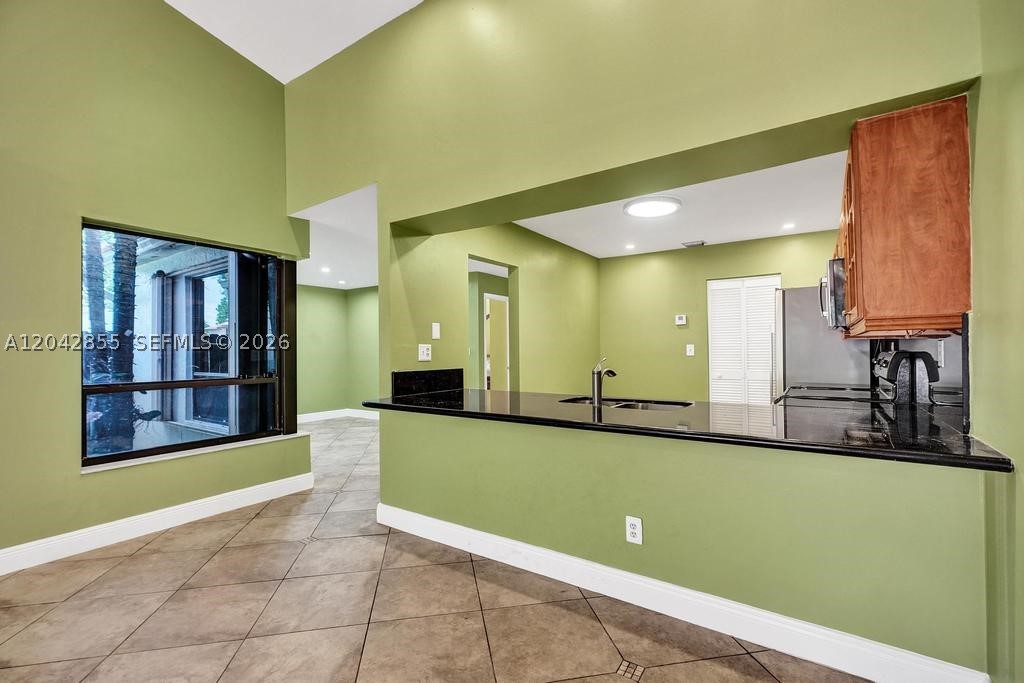 CALUSA POINT - Residential