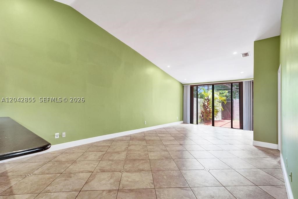 CALUSA POINT - Residential